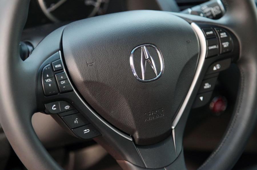 Детали интерьера Acura RDX (TB3/4) 2012 года  (фото 76 из 122)